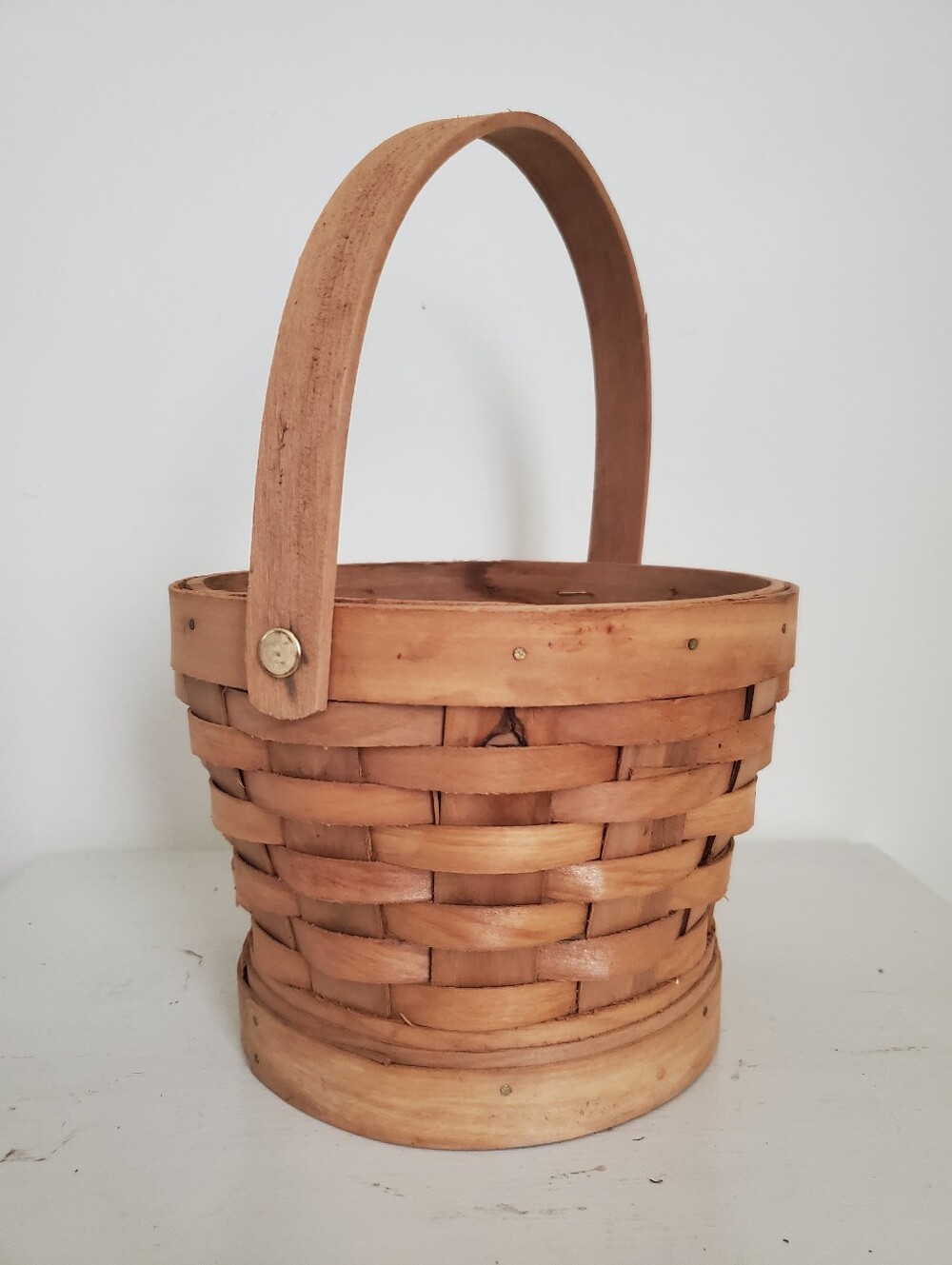 Longaberger Style Woven Wood Basket with Handle 6" diameter